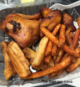 Pollo, patatas, yuca y plátano